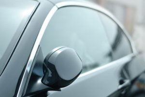 Kaca mobil