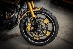 Merek Ban Motor yang Tidak Licin: Tipe Alur dan Jenisnya