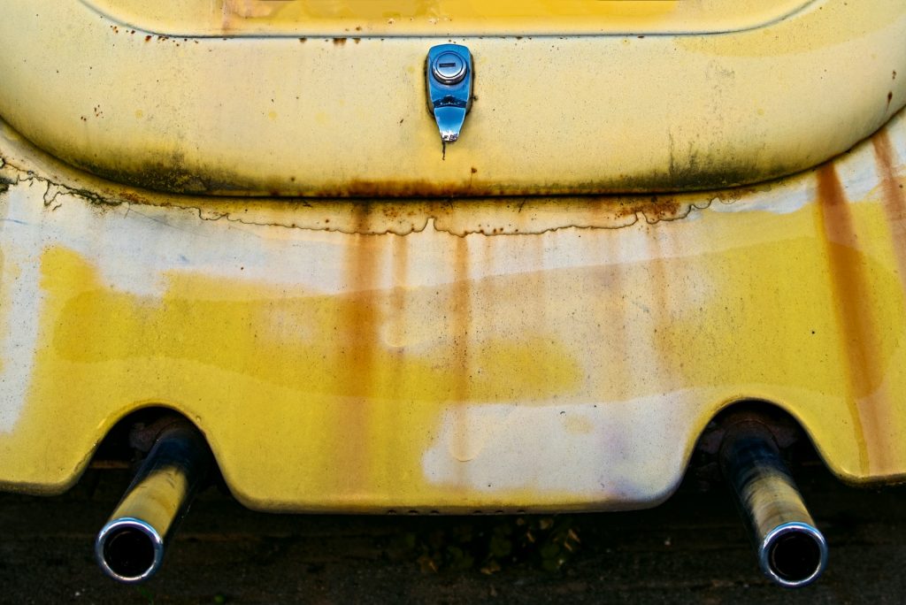 How to Fix Large Paint Chips on a Car