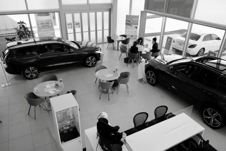 How Auto Body Shops Calculate Repair Costs