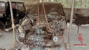 Mobil Bekas Tabrakan